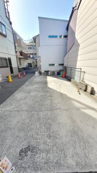 l_27035500121010000000027_3_250317120419